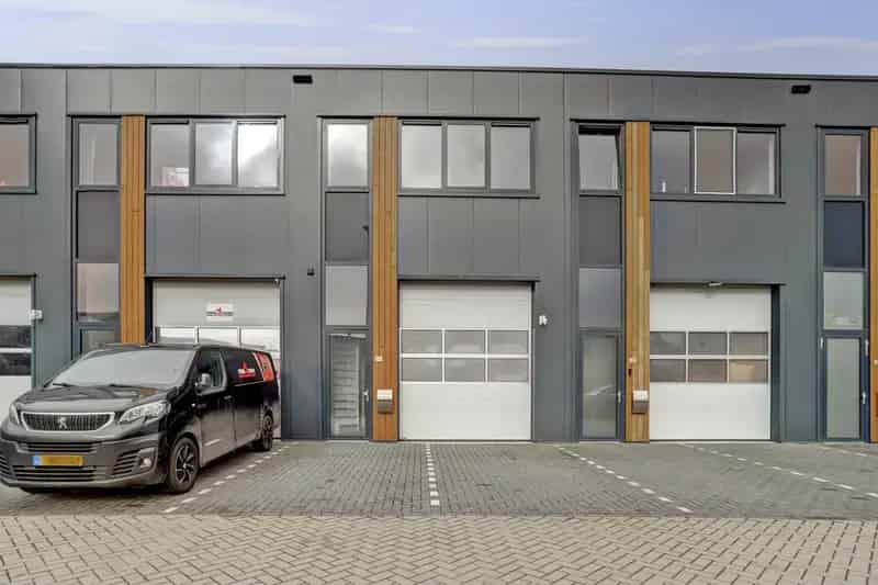 Bedrijfshal te huur Ter Aar 112m²