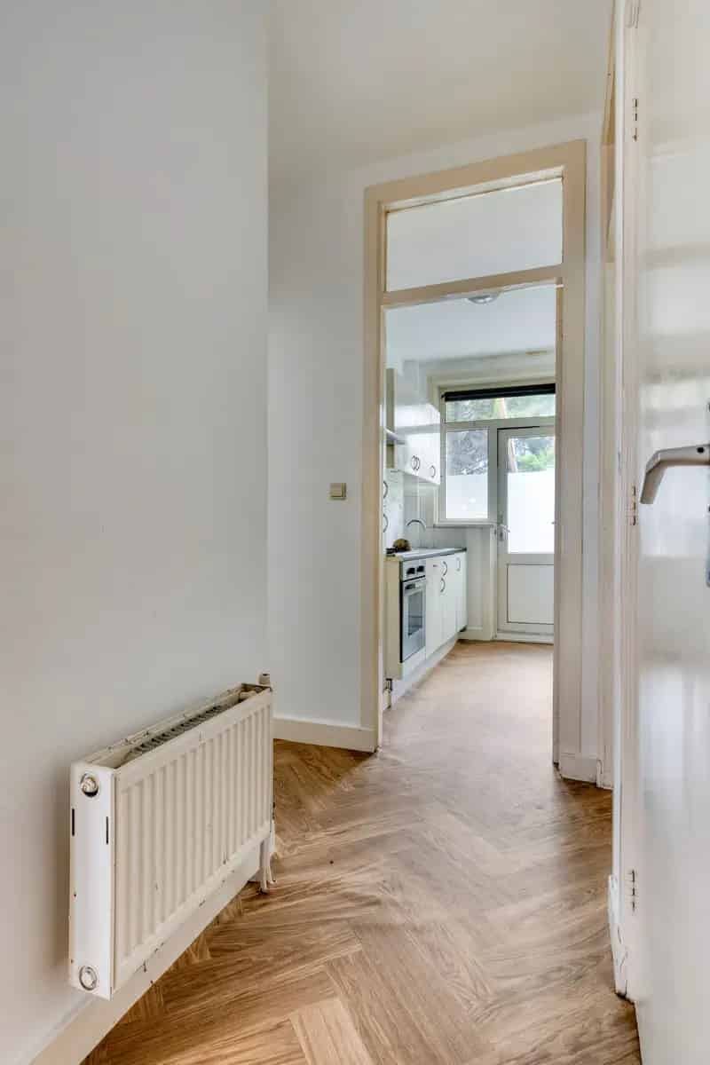 3 Kamer Benedenwoning Laakkwartier Ruime Tuin Eigen Grond
