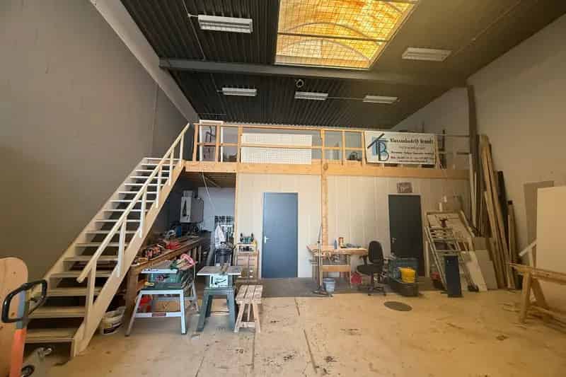 Bedrijfshal Zoetermeer 210m² te huur