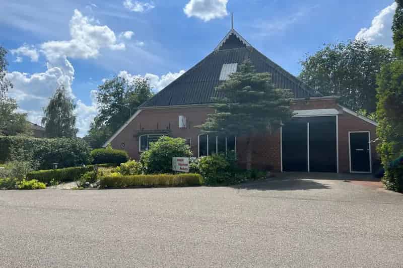 Winkelruimte te huur Tolbert 232m2 Opslag 130m2