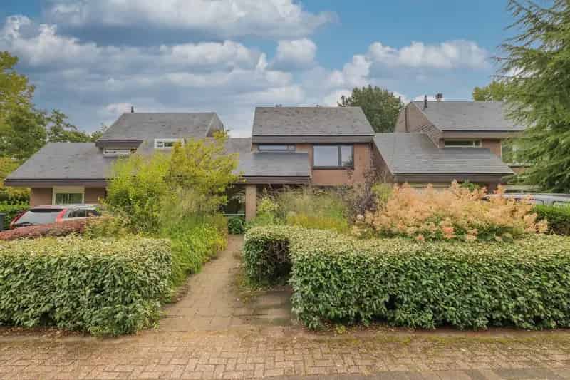 Huis te koop: Clausholm 25 2133 BW Hoofddorp | Funda