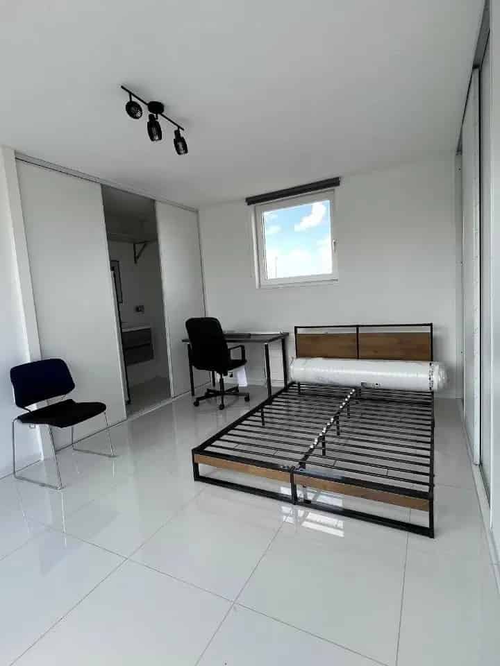 Kamer nabij EUR Campus - Prive Balkon - 900 excl.