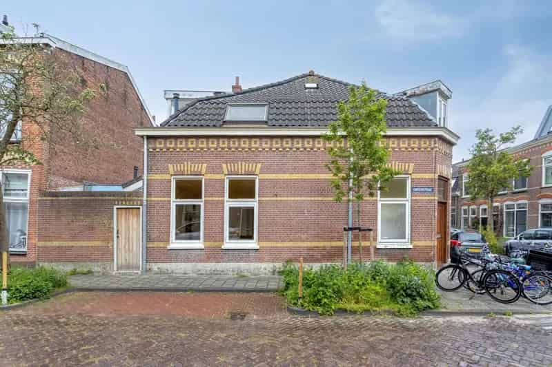 Huis te koop Leiden Groenoordstraat jaren 10 woning te moderniseren