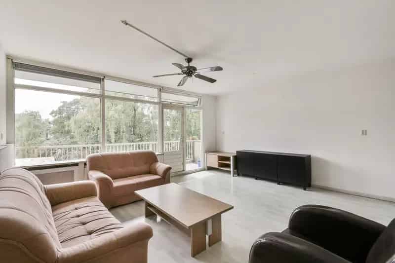 2 Kamer Appartement Amsterdam Noord Balkon bovenste verdieping