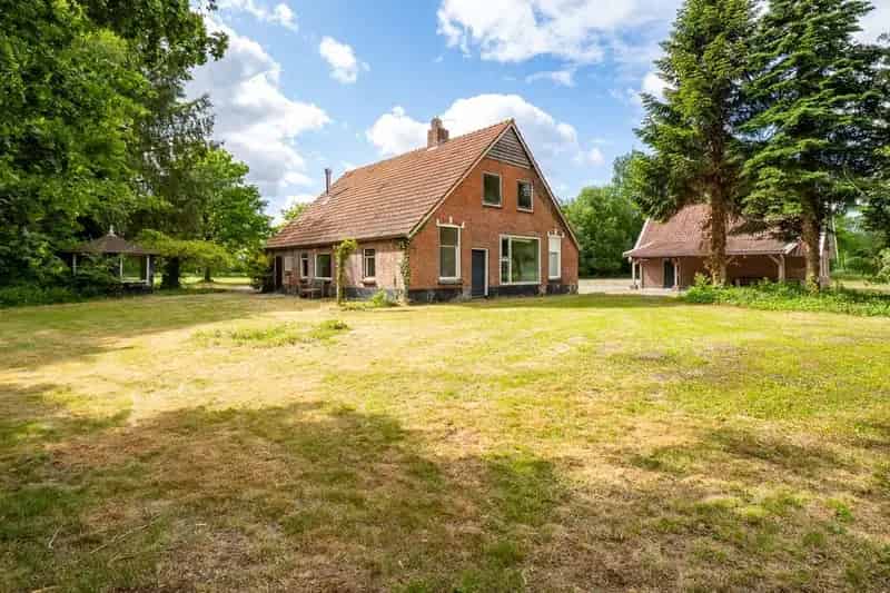 Landgoed Hogeveld te koop: 5066 hectare met woonboerderij