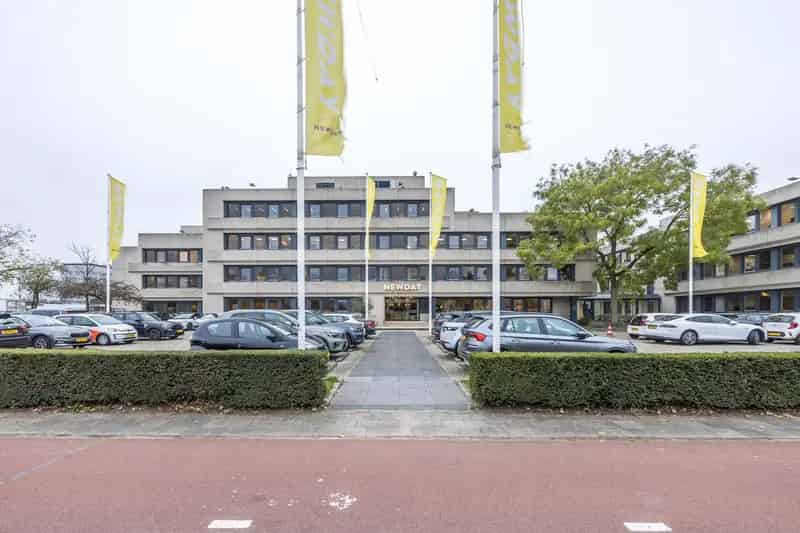 Kantoorruimte te huur Utrecht Atoomweg 50 271m2 inclusief meubilair