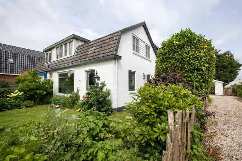 2-onder-1-kapwoning te koop Aalsmeer 770m2 3 slaapkamers