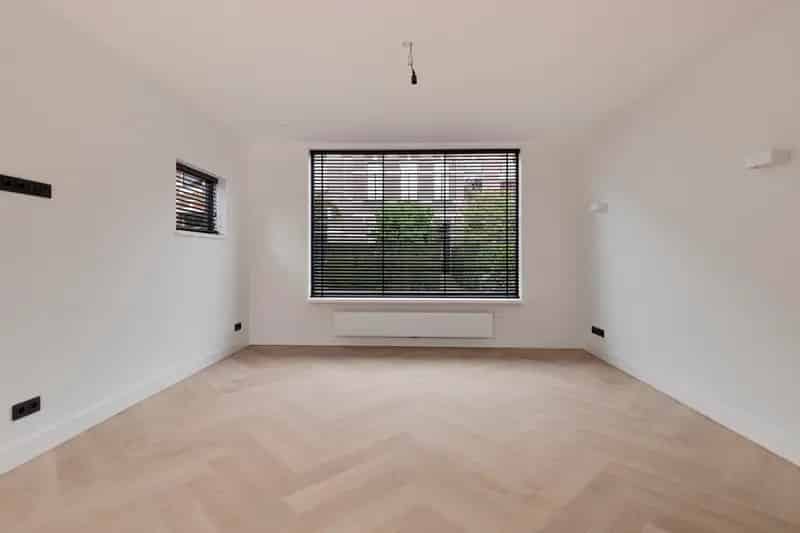 Gerenoveerde Hoekwoning Ginneken Nabij Winkels en Scholen