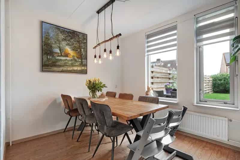 Tussenwoning Baalder - 4 slaapkamers - moderne badkamer