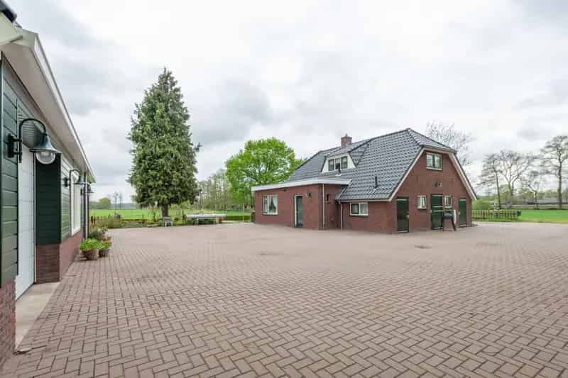 Vrijstaande woning Lunteren Landelijk Uitzicht Tuin Schuur Zonnepanelen