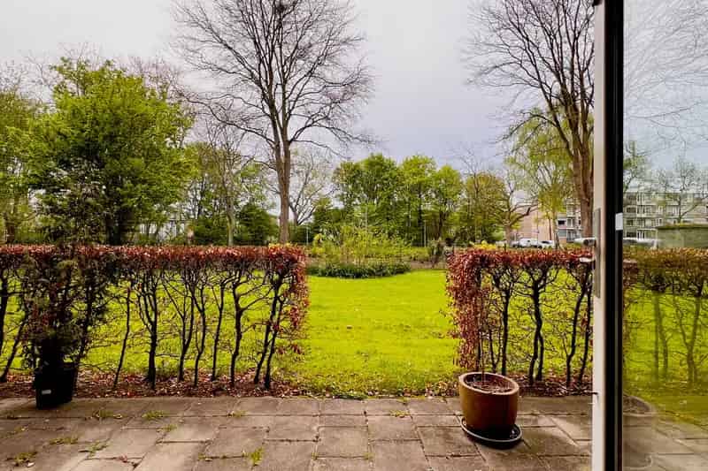 Appartement te koop Rotterdam IJsselmonde 2 kamer benedenwoning met tuin