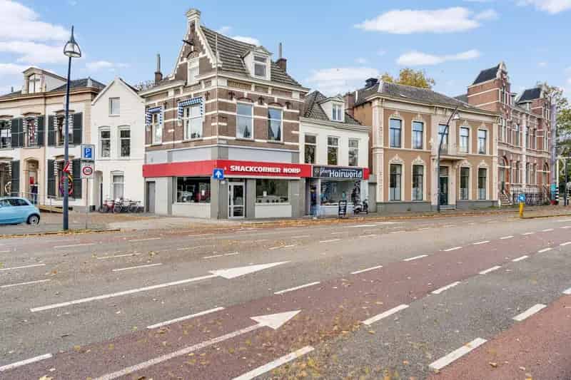 Winkelruimte te huur Zwolle: 115m2 monumentale gevel stadsgracht