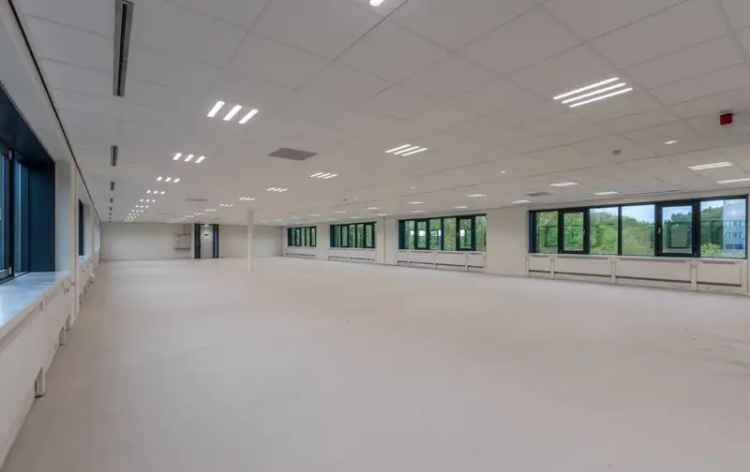 Kantoorruimte huren Diemen 1644 m2 vvo
