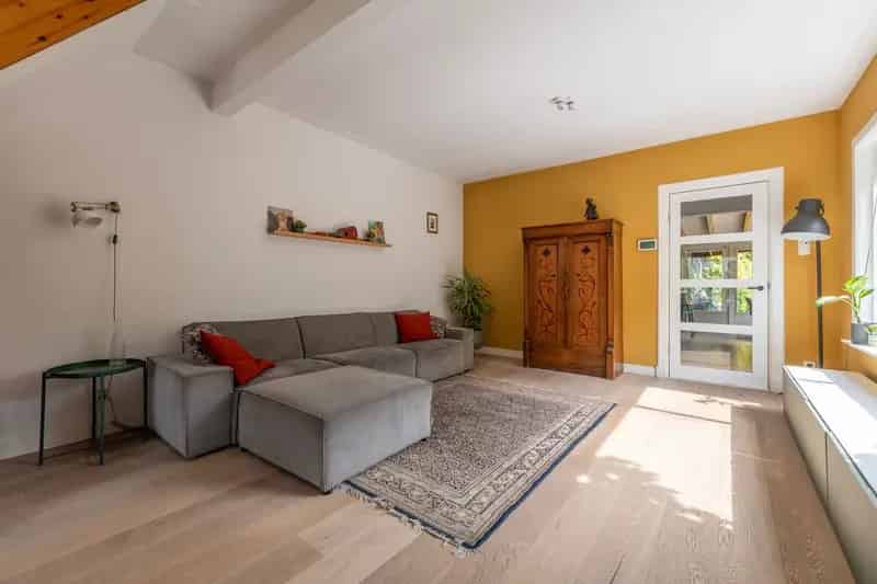 Tweekapper Driebergen 3 slaapkamers moderne keuken tuin