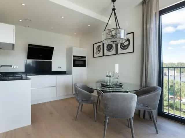 Amstelveen Bovenwoning te huur 80m2 Gemeubileerd 3 kamer appartement