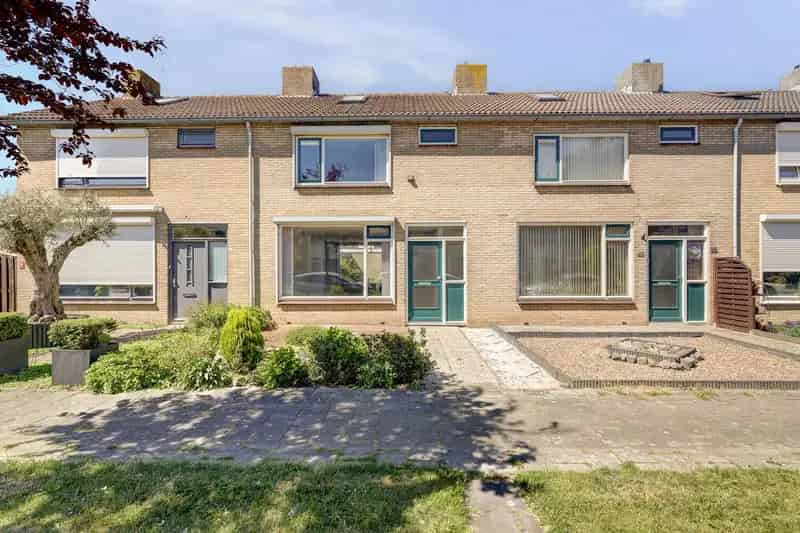 Jaren 70 Middenwoning Zaltbommel Nabij Centrum