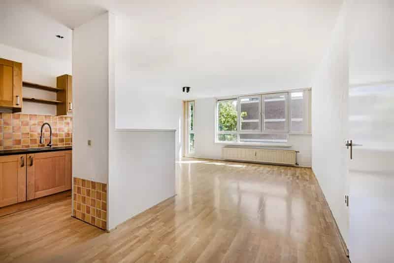 3-kamer appartement Haarlem: Balkon, 2 slaapkamers, nabij winkels en OV