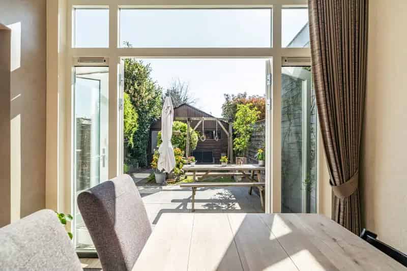 Jaren 30 Tussenwoning Voor- schoten - 3 slaapkamers - Zonnige tuin