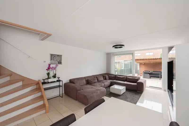 Amsterdam Zuidoost: Familiewoning nabij Gaasperplas