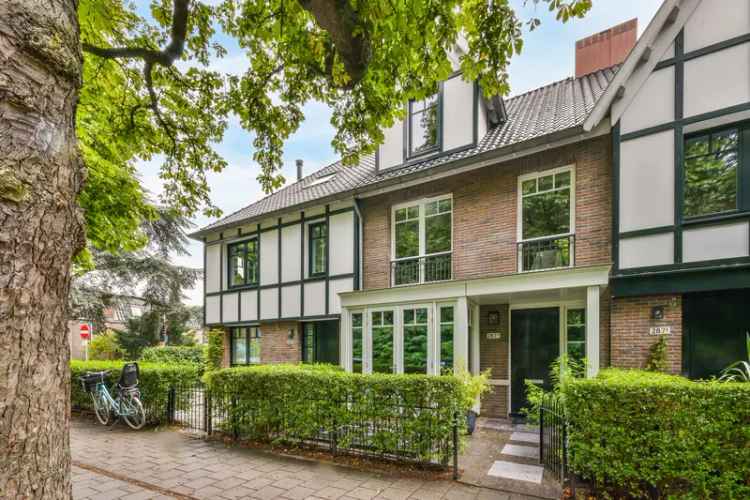 Luxe 5 Slaapkamers Huis Overveen Nabij Station