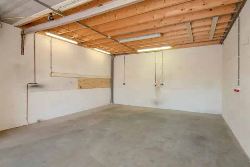 Bedrijfshal te huur Velsen Noord 120m²