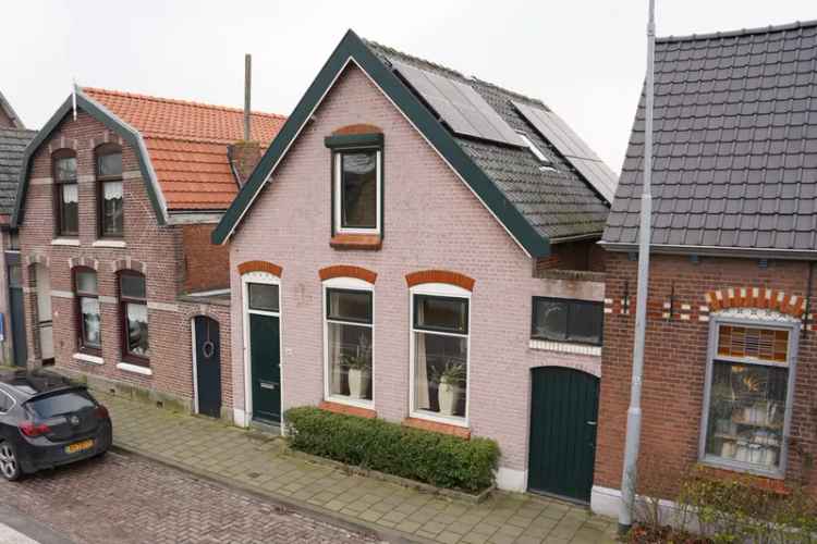 Huis Te Koop in 48, Voorstraat, Groede, Zeeland