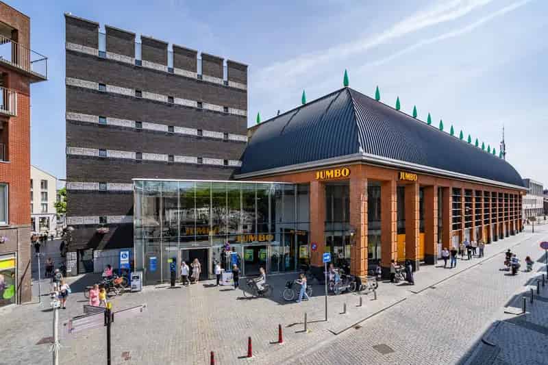 Commerciële Ruimte te Huur Bergen op Zoom 1750m²