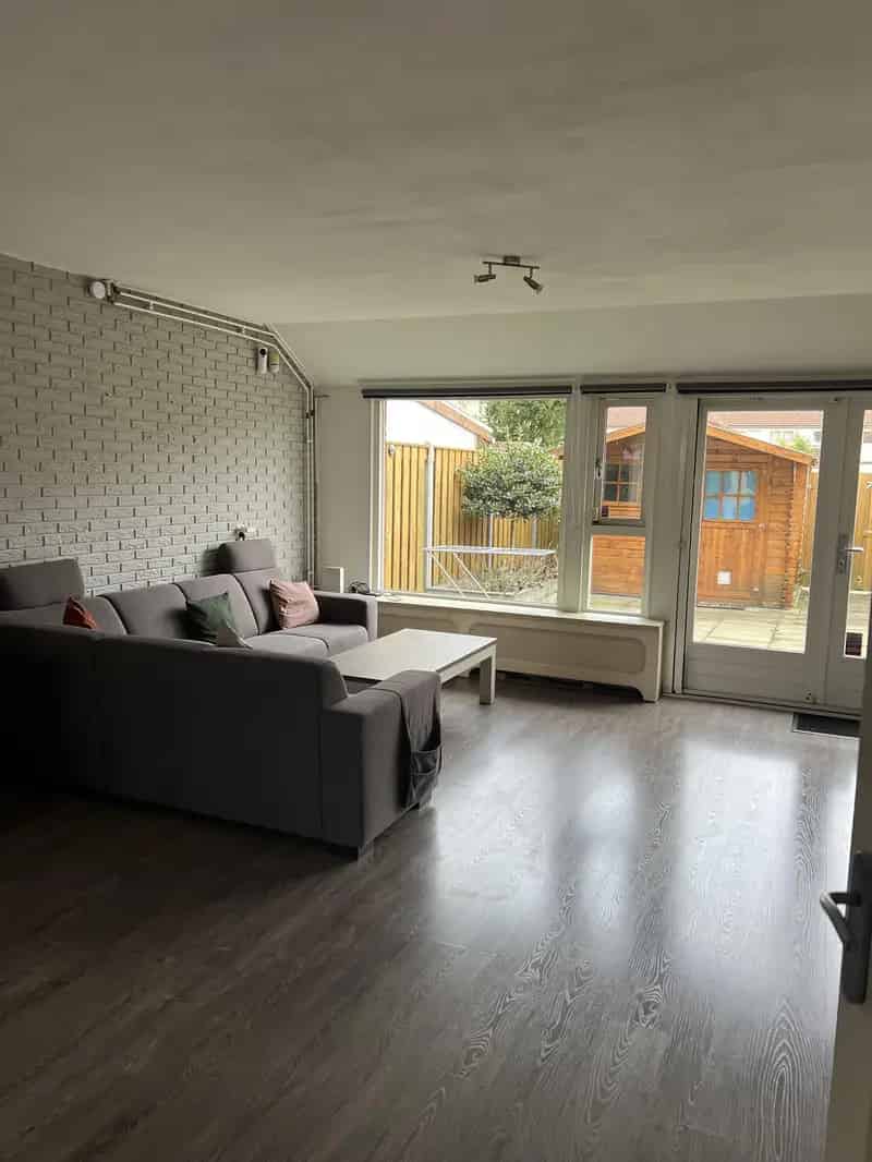 Gemeubileerde kamer Almere Centrum - Direct beschikbaar