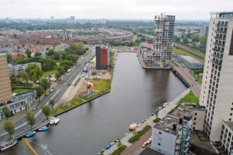 Galerijflat Te Koop in Den Haag, Zuid-Holland