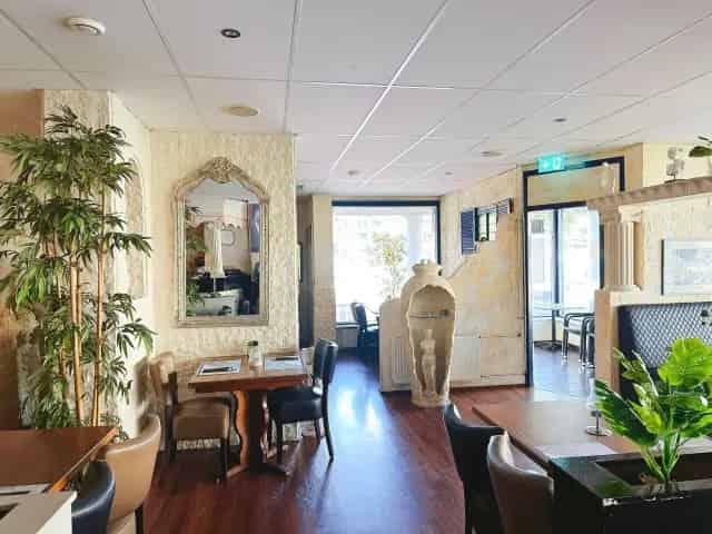 Grieks Restaurant Houten Winkelcentrum Te Koop