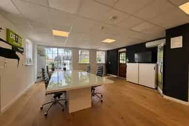 60 m2 Kantoorruimte te Huur Soest - Opslag & Parkeerplaatsen