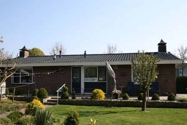 Vrijstaande Bungalow Borger: Ruime Tuin, Warmtepomp, 12 Zonnepanelen