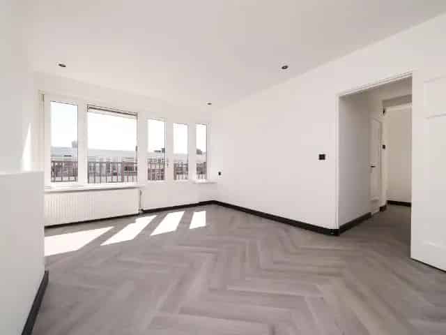 3 Kamerappartement Rotterdam  Gerenoveerd 2 Balkons Berging