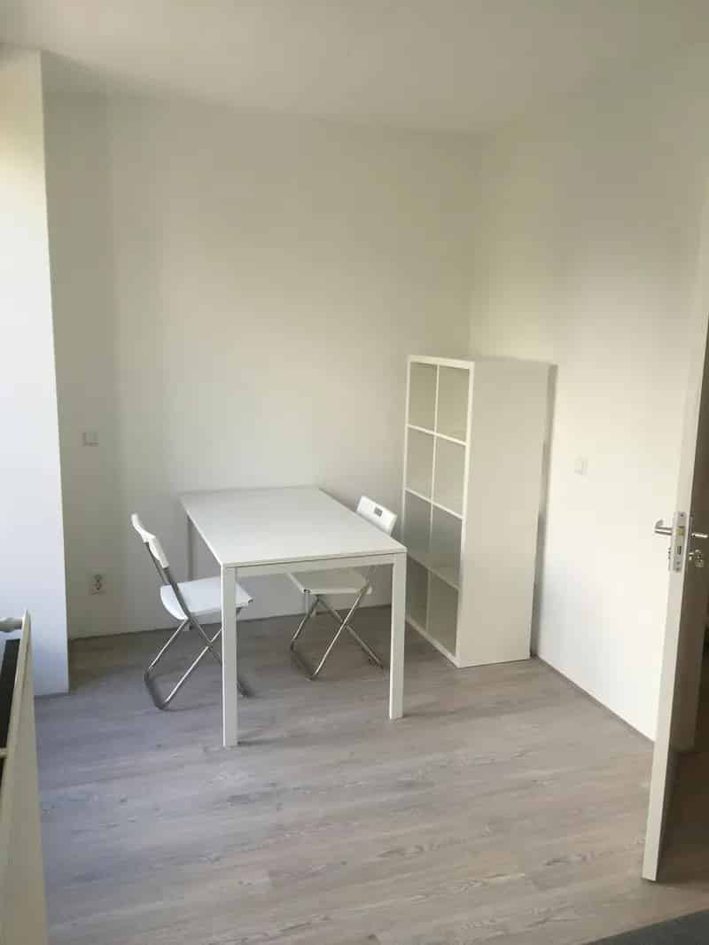 Studio in Amsterdam met 2 kamers
