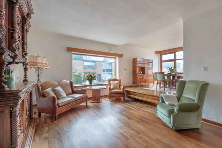 Huis te koop: Burgemeester Teerstraat 23 1511 BP Oostzaan 