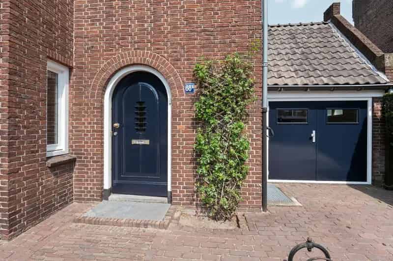 Herenhuis Vught 6 slaapkamers diepe tuin