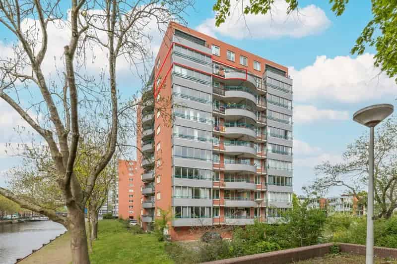 Appartement te koop Amsterdam Slotermeer 91m2 2 slaapkamers parkeerplaats