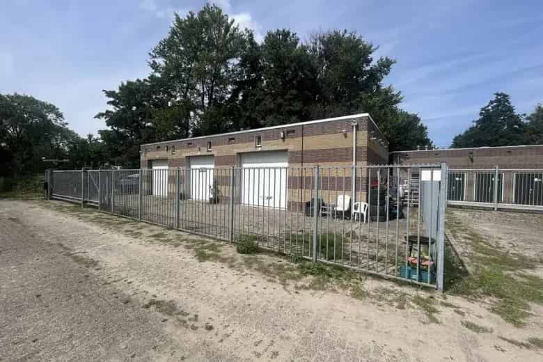 285 m2 Bedrijfsruimte te Koop Vlaardingen