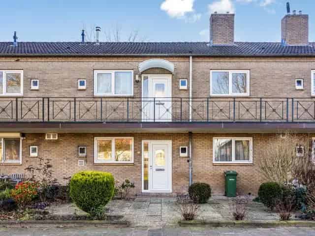 Te Koop: Benedenwoning Enschede - 2 slaapkamers - Uitzicht op groen