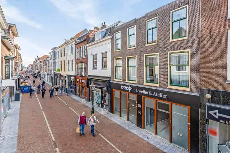 Winkelruimte te Huur Haarlemmerstraat Leiden 90m²