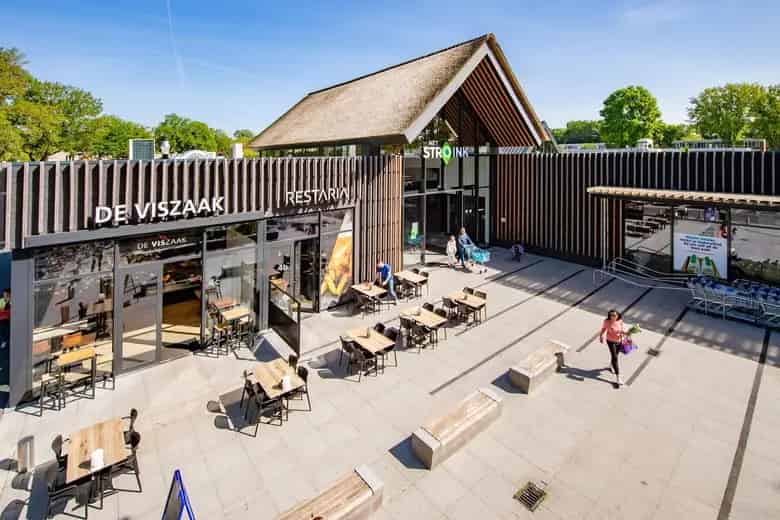 111-228 m2 Winkelruimte te Huur Enschede Winkelcentrum Het Stroink