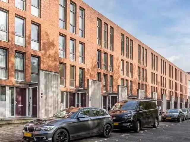 Ruime gezinswoning Amsterdam Bijlmerdreef