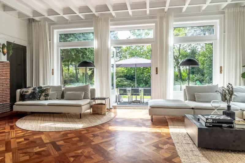 Royale Villa 9 slaapkamers Breda Liesboslaan