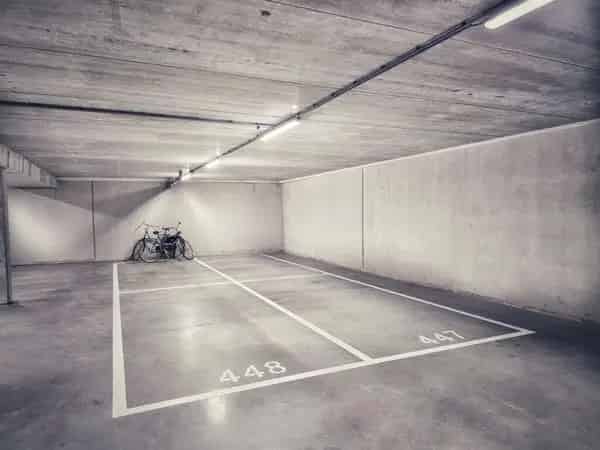 Parkeerplaats 447 Belvedère: 2 auto's, laadpaal mogelijk