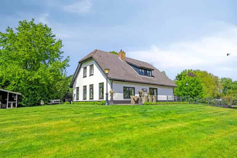 Dubbel te bewonen woonboerderij Lunteren 7 slaapkamers