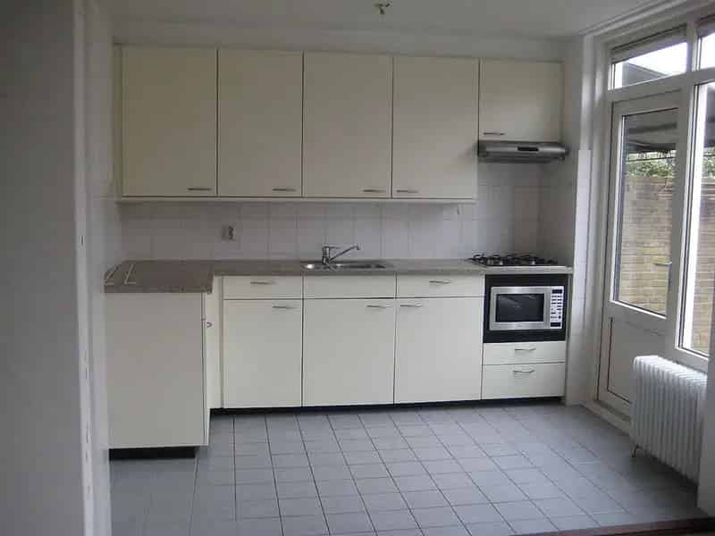 Tussenwoning Bergen: 3 slaapkamers, tuin, zolder