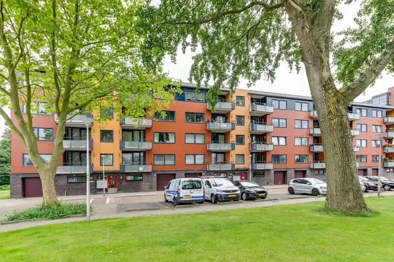 Appartement Rozenburg 80m2 gerenoveerd kindvriendelijk