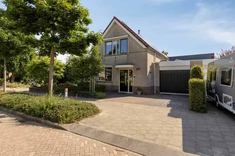 Huis Te Koop , 4, Verdilaan, Dirksland, Zuid-Holland