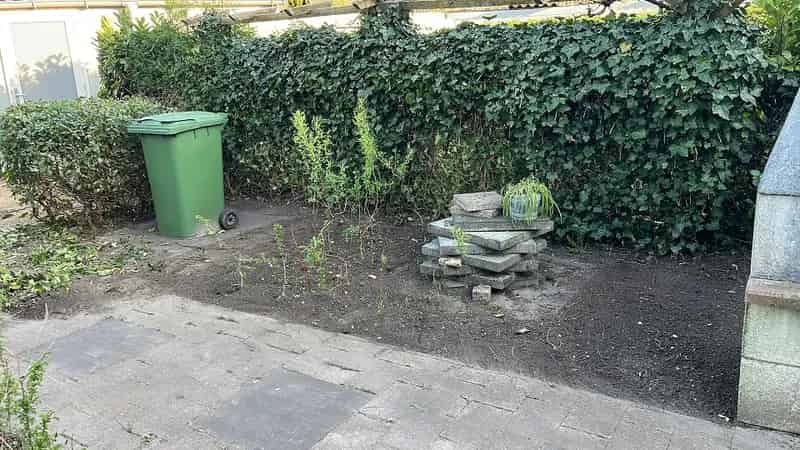 Ruime woning met grote tuin en berging