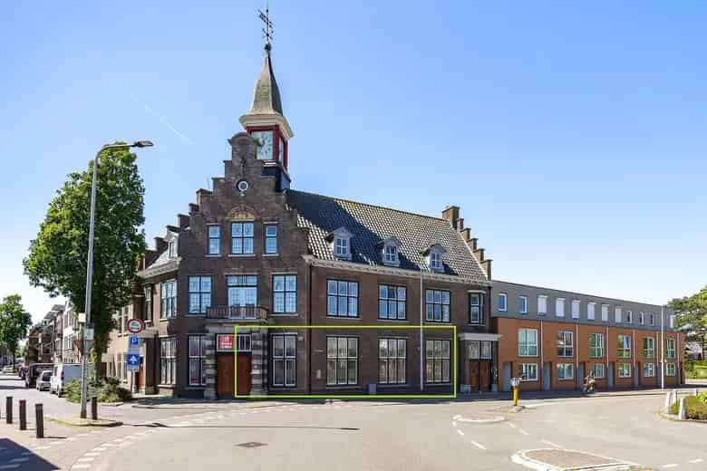 70 m2 Kantoorruimte te Huur Lisse